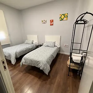 https://plaza-de-la-caleta-2.es-andalucia.com