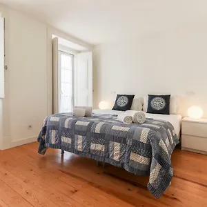 Principe Real T.m. Flat Charming View Lisbon