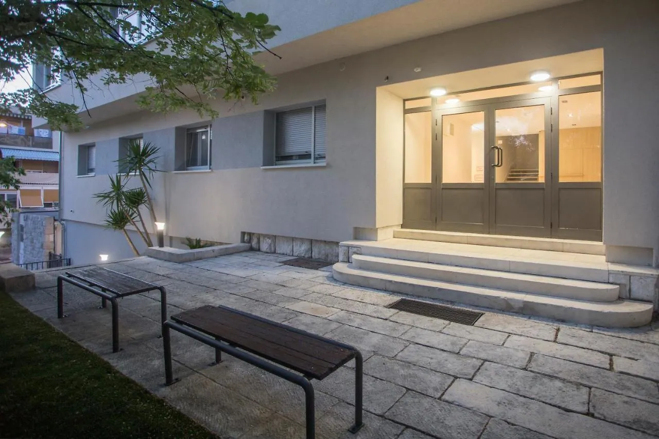 Perimar Luxury Apartments And Rooms Split Center 0*,