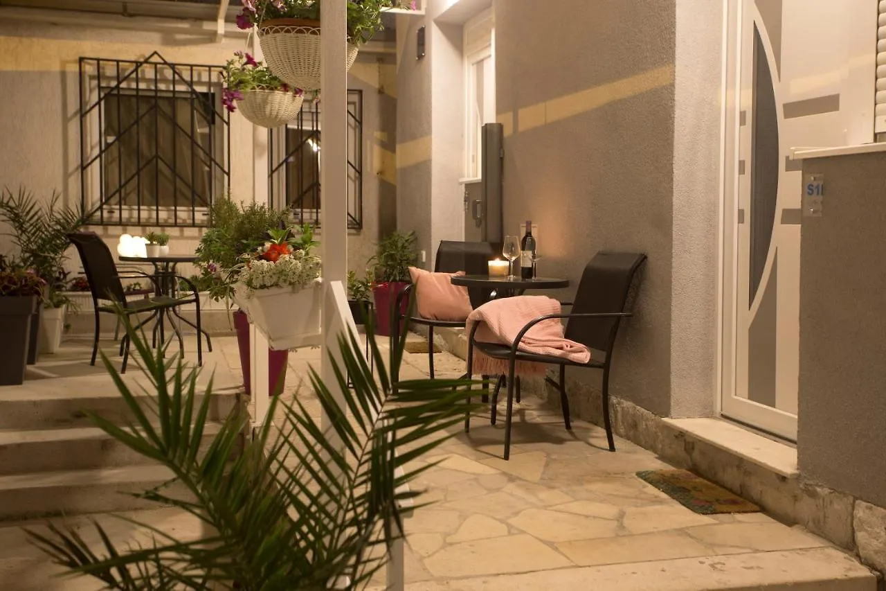 Perimar Luxury Apartments And Rooms Split Center