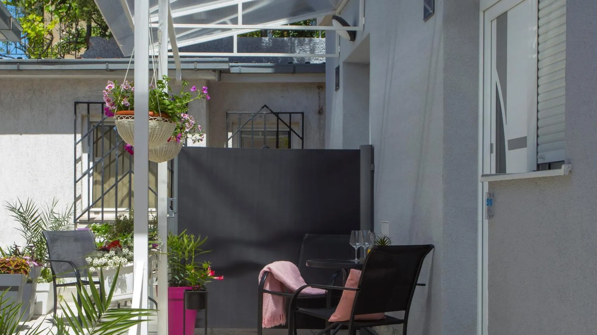 Perimar Luxury Apartments And Rooms Split Center